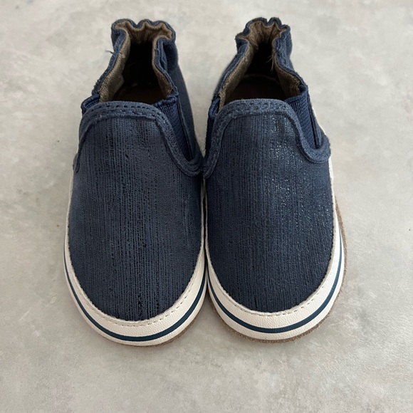 3 pairs of baby boy shoes - Picture 3 of 4